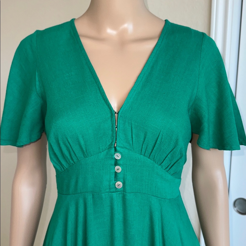 Iris Maxi Green High Low Dress with Button Detail Size 8. - Picture 5 of 16